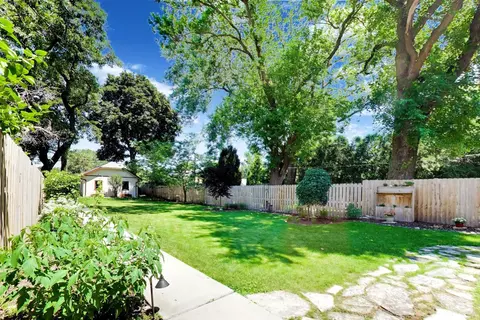 1504 W Juneway Ter, Chicago, IL 60626 photo 29