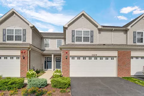 1129 Hawk Hollow Dr, Yorkville, IL 60560