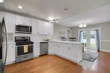 Kitchen - 4841 W Falcon Ct, Monee, IL 60449 photo 2 of 4
