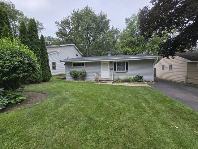 164 N Prairie Ave, Mundelein, IL 60060