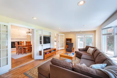 Living - 2447 Pick Dr, Glenview, IL 60025 photo 1 of 3