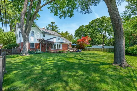 Exterior - 2447 Pick Dr, Glenview, IL 60025 photo 3 of 3