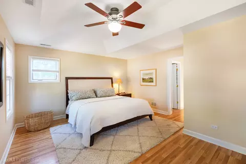 Bedroom - 2447 Pick Dr, Glenview, IL 60025 photo 2 of 4