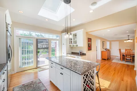 Kitchen - 2447 Pick Dr, Glenview, IL 60025 photo 2 of 3