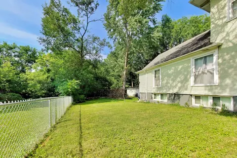 Exterior - 422 Summit St, Elgin, IL 60120 photo 15 of 15