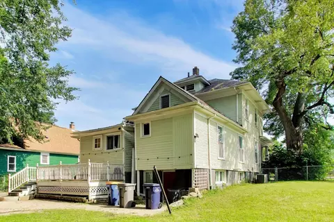 Exterior - 422 Summit St, Elgin, IL 60120 photo 10 of 15