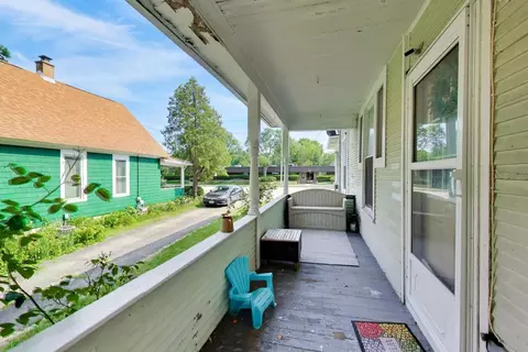 Exterior - 422 Summit St, Elgin, IL 60120 photo 6 of 15