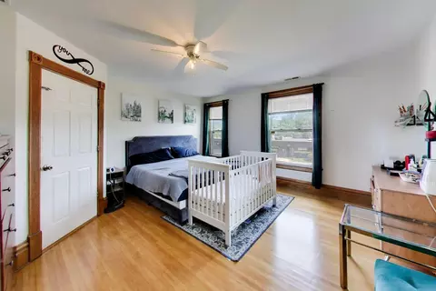 Bedroom - 422 Summit St, Elgin, IL 60120 photo 3 of 7
