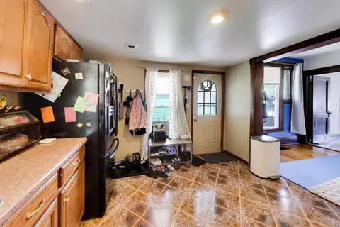 Entry Way - 422 Summit St, Elgin, IL 60120 photo 1 of 1
