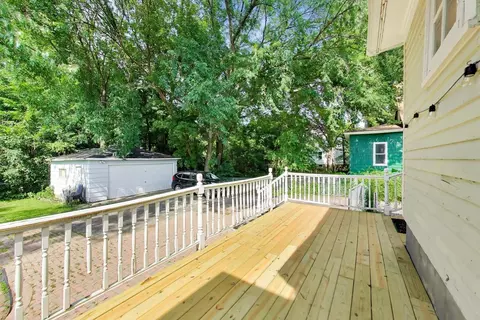 Exterior - 422 Summit St, Elgin, IL 60120 photo 8 of 15