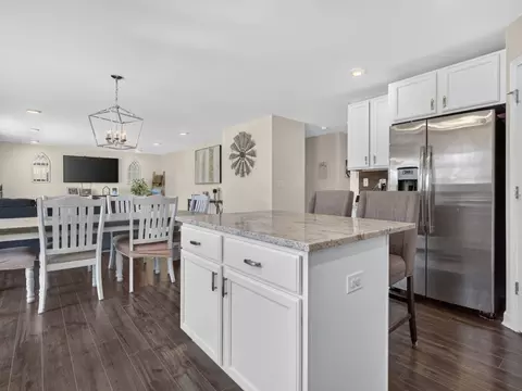 Kitchen - 1914 Eagle Dr, Morris, IL 60450 photo 4 of 5