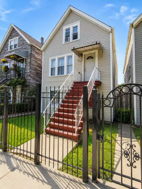 2523 W 46th Pl, Chicago, IL 60632