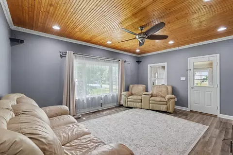 315 N Main St, Arrowsmith, IL 61722 photo 7