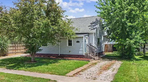 315 N Main St, Arrowsmith, IL 61722 photo 1