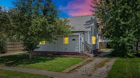 315 N Main St, Arrowsmith, IL 61722 photo 6