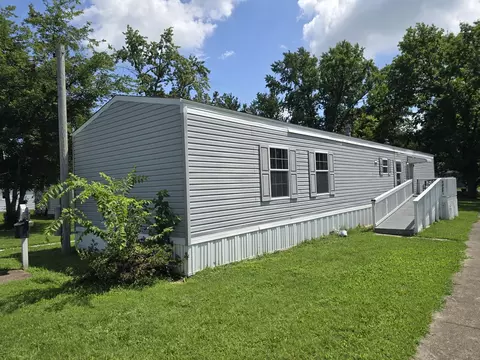 1500 Reed St, Eldorado, IL 62930 photo 1