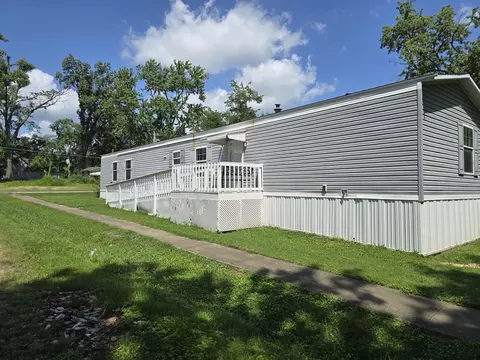 1500 Reed St, Eldorado, IL 62930 photo 4