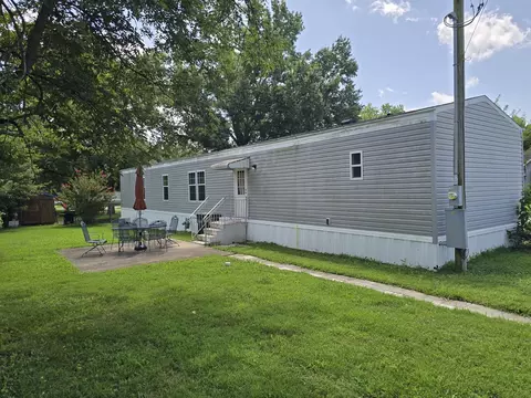 1500 Reed St, Eldorado, IL 62930 photo 2