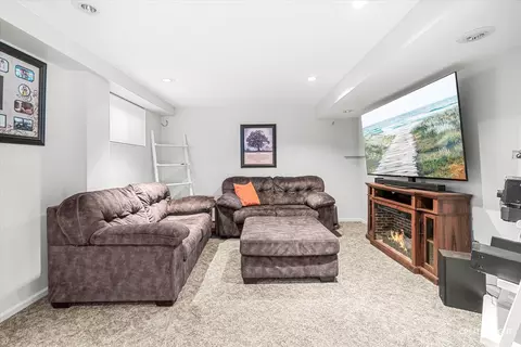 Living - 413 Windsor Dr, Oswego, IL 60543 photo 3 of 3