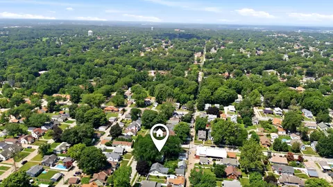 View/Area - 511 27th Ave, Moline, IL 61265 photo 6 of 8