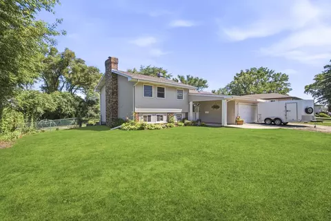 790 Evergreen Ln, Hoffman Estates, IL 60169