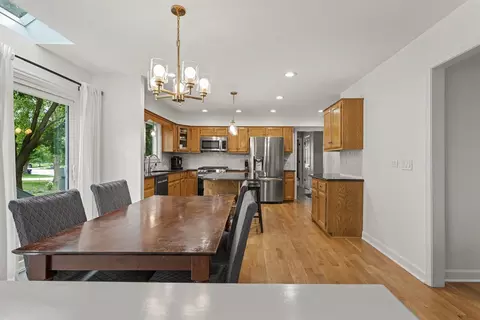 Dining - 2606 Modaff Rd, Naperville, IL 60565 photo 4 of 4