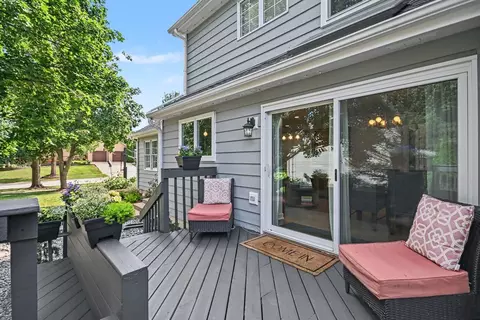 Exterior - 2606 Modaff Rd, Naperville, IL 60565 photo 9 of 13