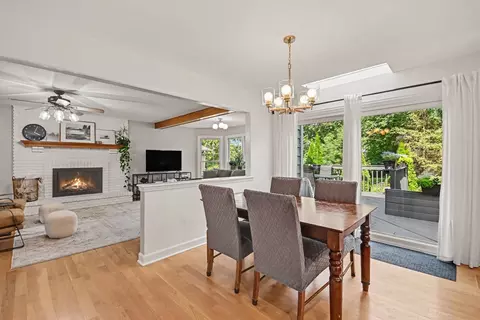 Dining - 2606 Modaff Rd, Naperville, IL 60565 photo 3 of 4