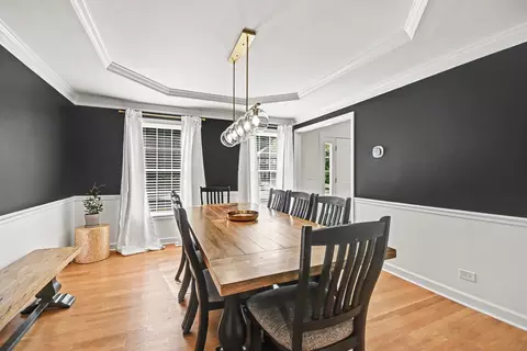 Dining - 2606 Modaff Rd, Naperville, IL 60565 photo 2 of 4