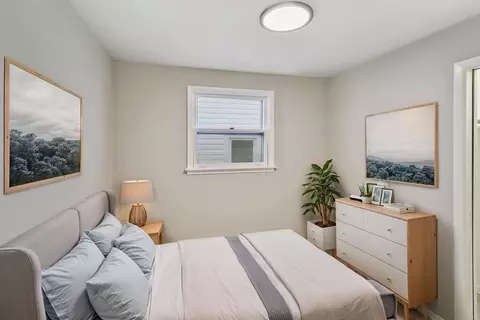 Bedroom - 5445 S 73rd Ave, Summit, IL 60501 photo 1 of 3