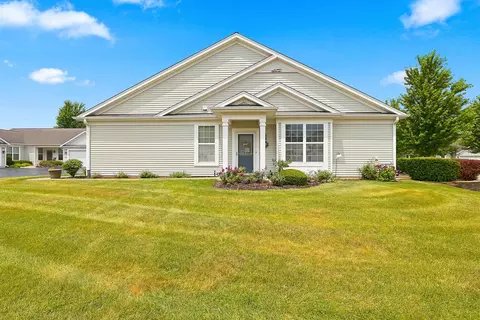 13500 Yellow Pine Dr, Huntley, IL 60142