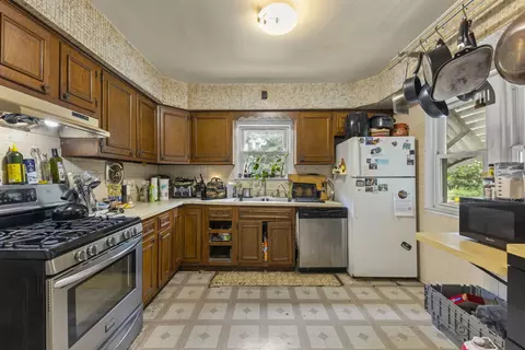 Kitchen - 732 Bangs St, Aurora, IL 60505 photo 1 of 3