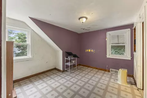Bedroom - 732 Bangs St, Aurora, IL 60505 photo 2 of 5