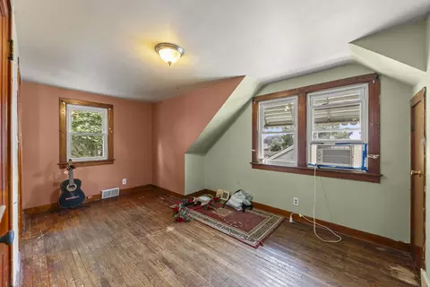 Bedroom - 732 Bangs St, Aurora, IL 60505 photo 5 of 5