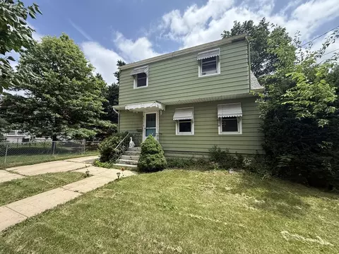 Exterior - 732 Bangs St, Aurora, IL 60505 photo 2 of 4