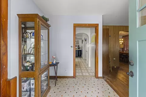 Entry Way - 732 Bangs St, Aurora, IL 60505 photo 1 of 2