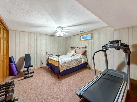 Bedroom - 829 Sutton Pl, Freeport, IL 61032 photo 8 of 8