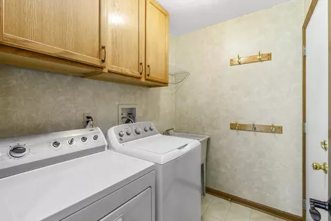 Other - 997 S Hampton Ct, Aurora, IL 60506 photo 5 of 12