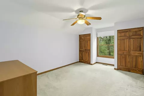 Bedroom - 997 S Hampton Ct, Aurora, IL 60506 photo 5 of 6