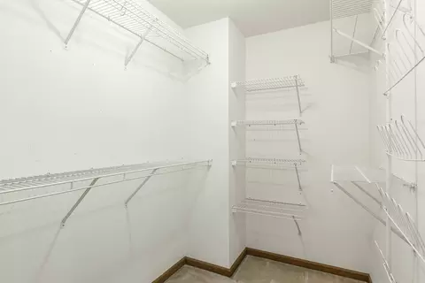 Other - 997 S Hampton Ct, Aurora, IL 60506 photo 6 of 12
