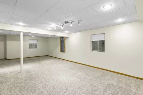 Other - 997 S Hampton Ct, Aurora, IL 60506 photo 7 of 12