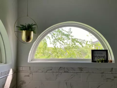 Bath - 997 S Hampton Ct, Aurora, IL 60506 photo 5 of 10