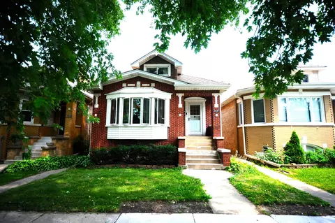 2637 N 78th Ct, Elmwood Park, IL 60707