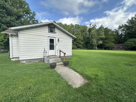 1603 West Rd, West Frankfort, IL 62896