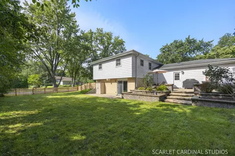 Exterior - 1881 Cambridge Ln, Wheaton, IL 60189 photo 4 of 7
