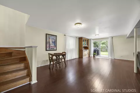 Living - 1881 Cambridge Ln, Wheaton, IL 60189 photo 4 of 4