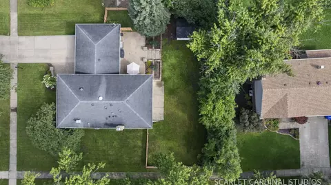 View/Area - 1881 Cambridge Ln, Wheaton, IL 60189 photo 1 of 4
