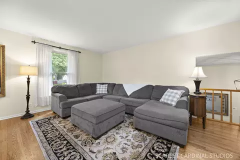 Living - 1881 Cambridge Ln, Wheaton, IL 60189 photo 1 of 4