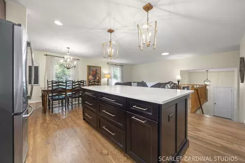 Kitchen - 1881 Cambridge Ln, Wheaton, IL 60189 photo 3 of 3