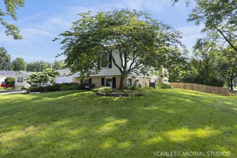 Exterior - 1881 Cambridge Ln, Wheaton, IL 60189 photo 3 of 7